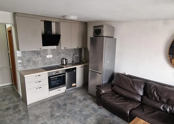 Luxurious Flat Apartment *